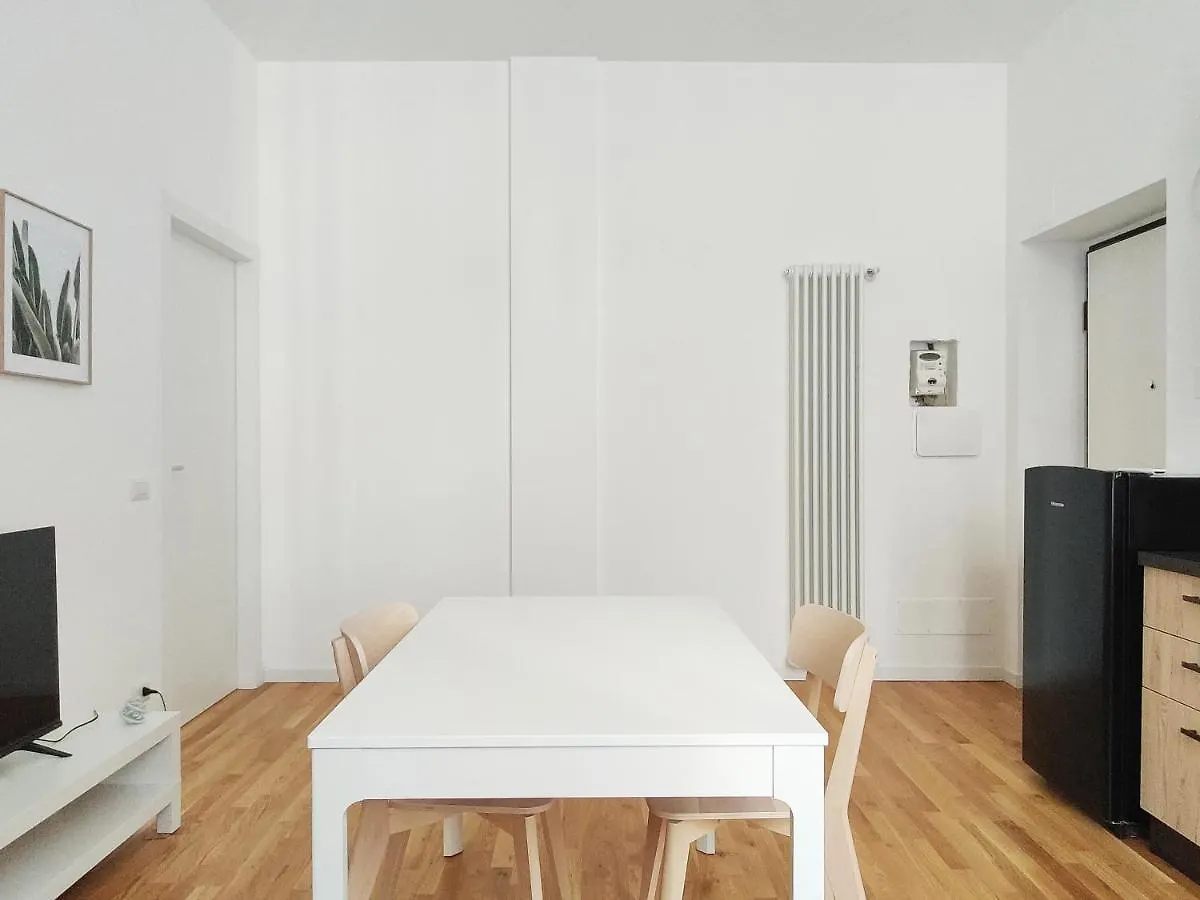 Sarca Apartment Milan 0*,  Italy
